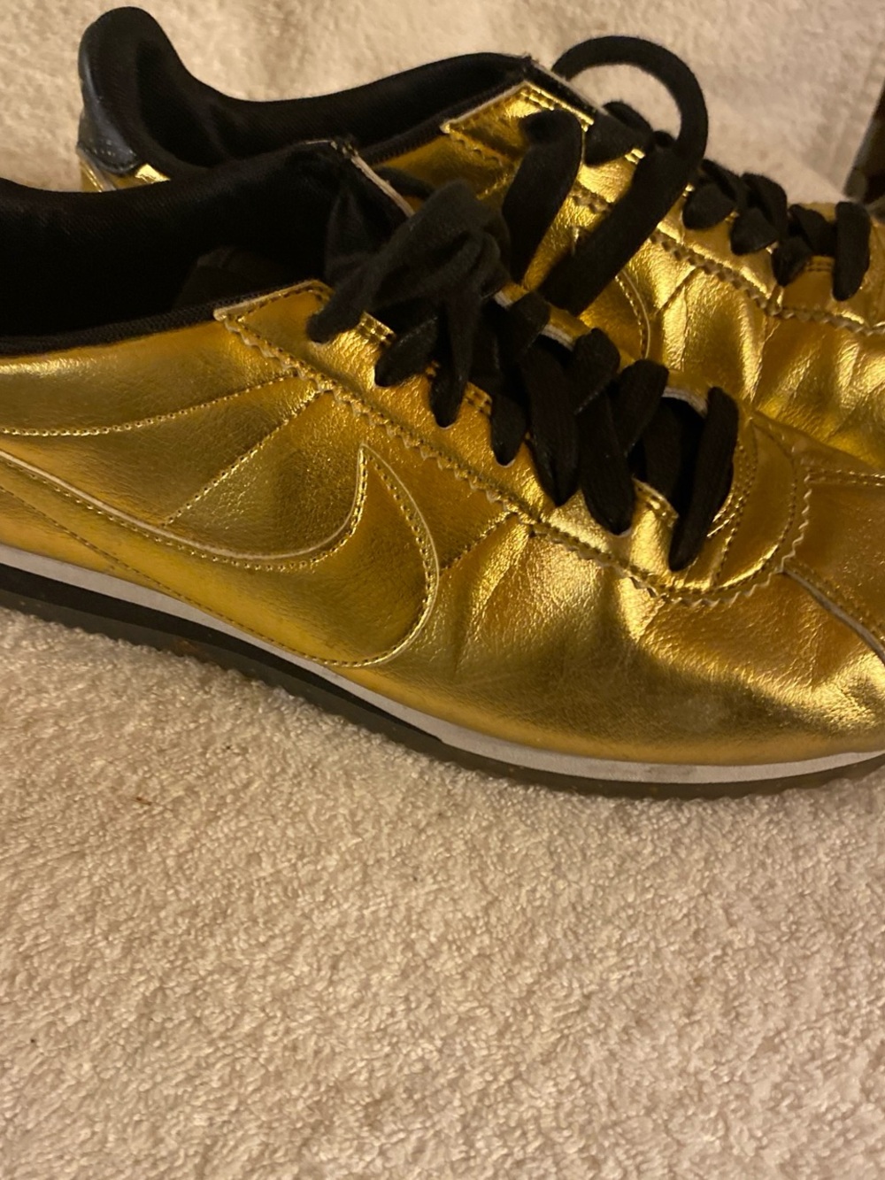 Nike Women’s Gold Metallic Low-Top Sneakers with Black Laces
